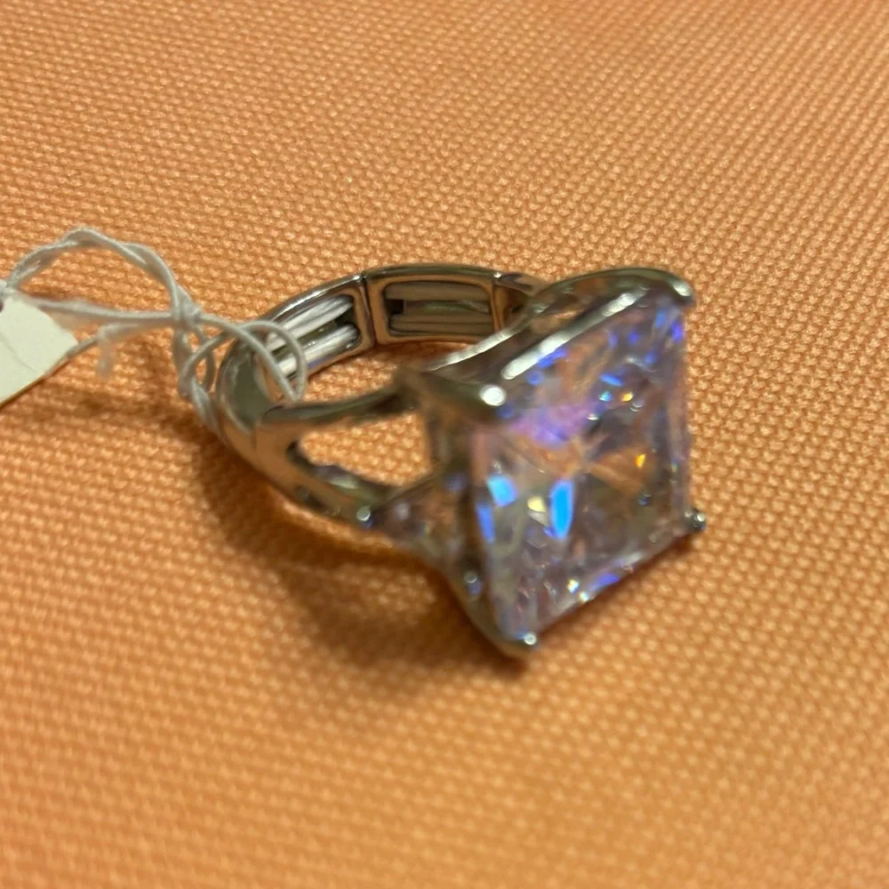 Elegant Silver Women's Ring